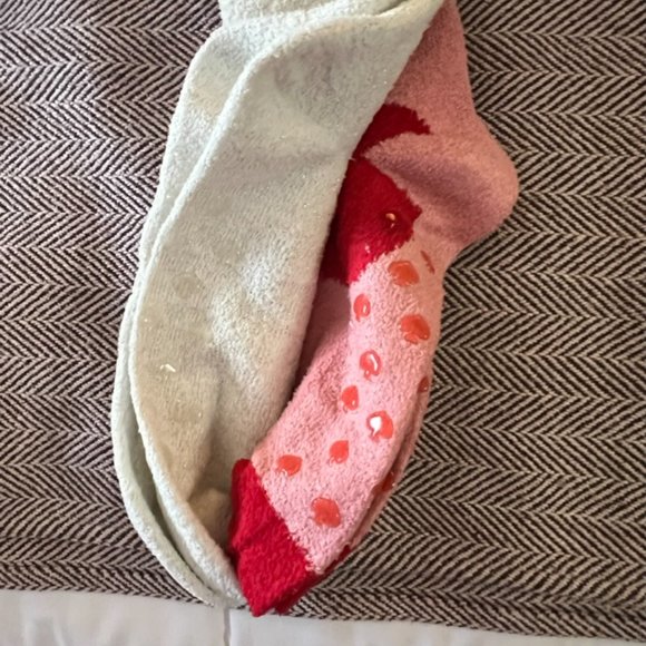 kate spade pink heart fuzzy fluffy slipper socks set of 2 nwt - Picture 5 of 6